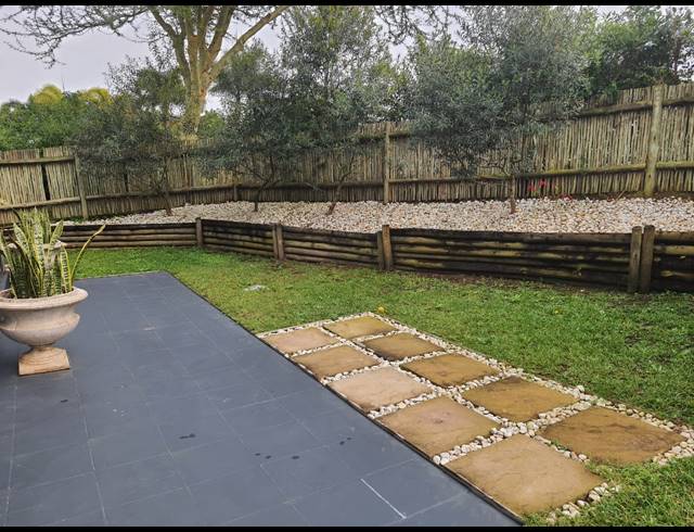 2 BEDROOM APARTMENT FOR SALE IN PALM LAKES ESTATE